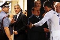 Клуни и Роналду-свидетели.